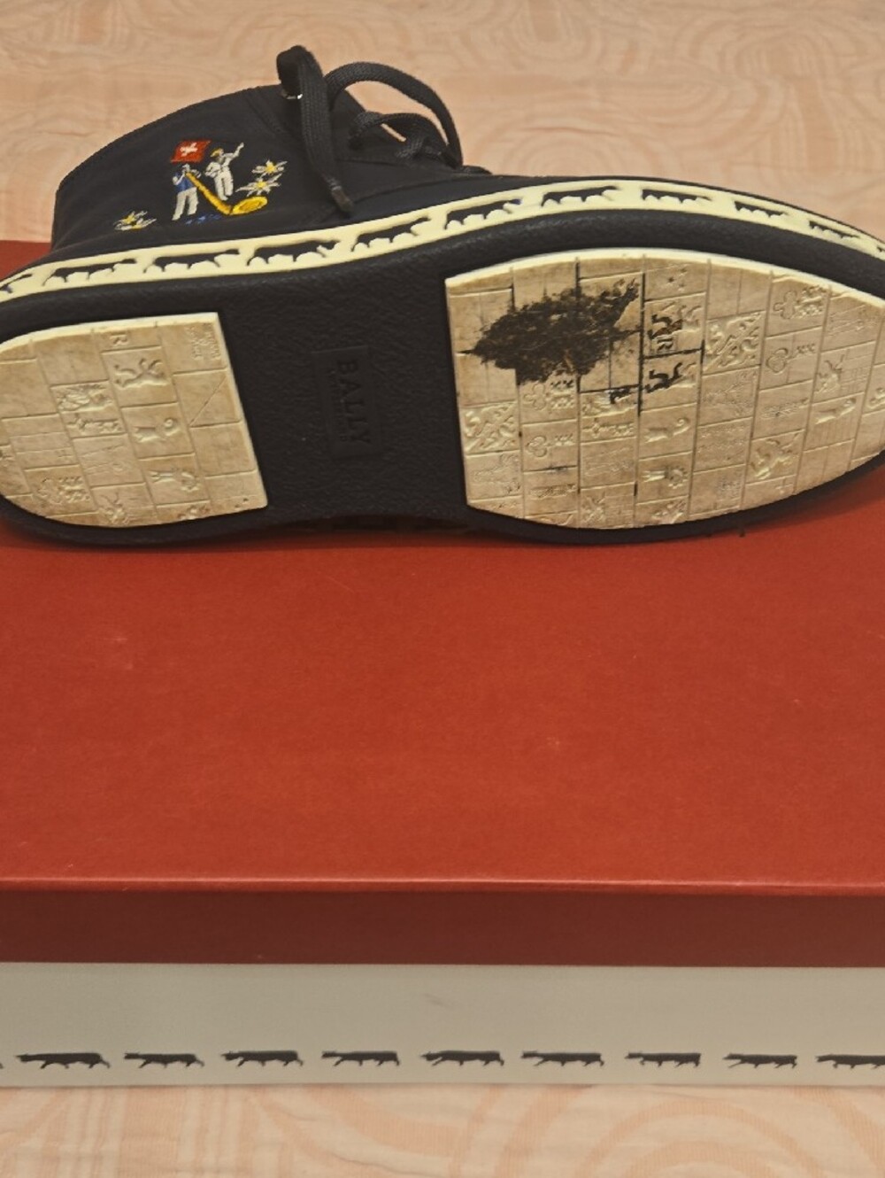 Bally - Picture 6 of 7